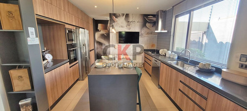 Casa Estilo Chilena En Condominio
