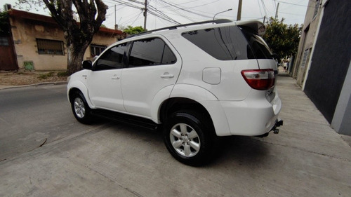 Imagen 7 de 15 de Toyota Sw4 3.0 Srv 4x4 7 Pax 2010 Impecable, Nueva !!!!