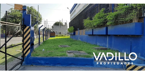 Nave Industrial . Berazategui Oeste.