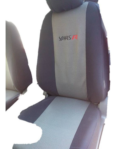 Cubreasiento Toyota (a) Yaris R Completo Speeds A Medida.