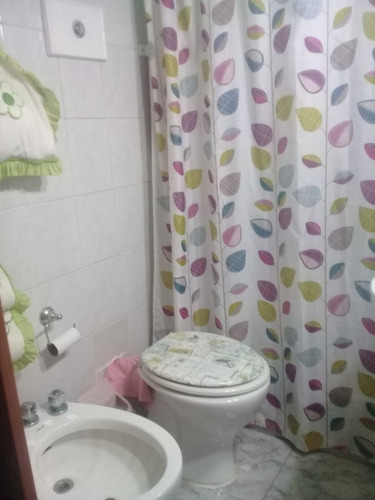 Imagen 18 de 21 de Dúplex De 4 Ambientes Con Cochera Y Patio.