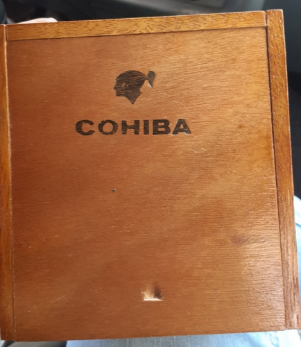 Imagen 6 de 7 de Tabacos Cohíba Esplendidos Y Robustos