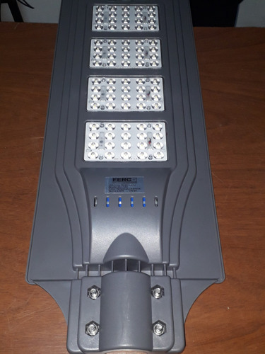 Imagen 4 de 4 de Luminarias Led 90w Con Panel Solar, Fotocelda Y Sensor. Ip65