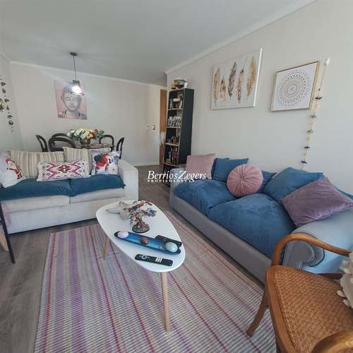 Departamento En Venta De 2 Dorm. 2 Baños, 2 Estac. En Concón