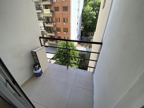 Venta- Departamento Monoambiente Con División Y Balcón