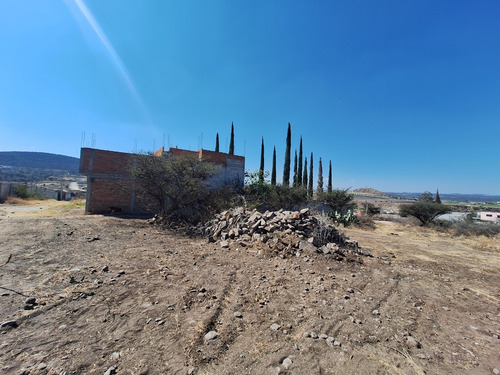 Terreno En Venta En Nuevo Apapataro Cerca De Cañadas Del Arroyo, Boulevard Metropolitano