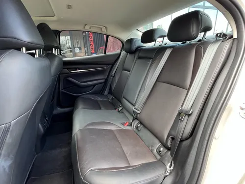 Mazda 3 Grand Touring 2.0cc AT AA 4X2
