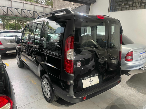 Fiat Doblo 1.8 16v Essence Flex 5p