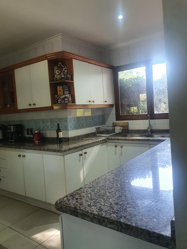 Casa Estilo Inglés En Venta 5 Hab 5 Baños -pozo Propio