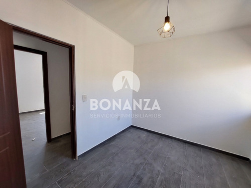 Imagen 18 de 28 de Piriápolis, Los Ángeles. Casa En Venta. 3 Dormitorios, 2 Baños.