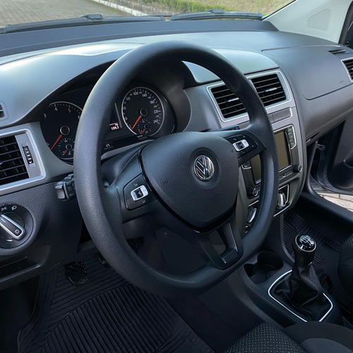 Volkswagen Fox 1.6 MSI TOTAL FLEX CONNECT 4P MANUAL