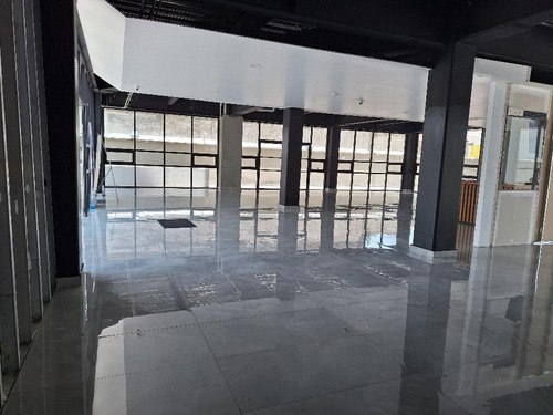 Local Comercial En Renta En Colonia Real De Arcos, Metepec, Estado De México