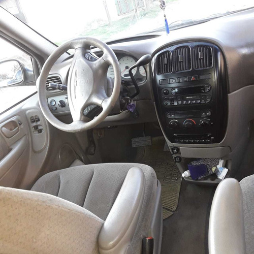 Imagen 5 de 12 de Chrysler Caravan 2003 3.3 Se 3.3