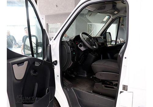 Renault Master Ambulancia Uti L2h2 2025