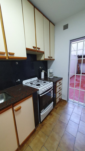 Venta Departamento 3 Dormitorios Patio Arroyito