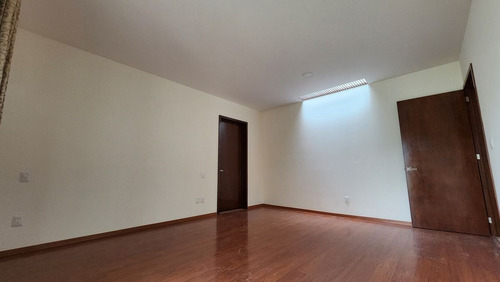 Casa En Renta De 1 Planta En Residencial Misión San Jerónimo, 2 Hab.
