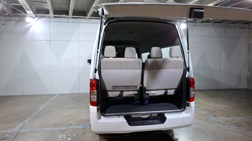 Nissan Nv350 Urvan 2.5 15 Pasajeros Amplia A/a Paq Seg