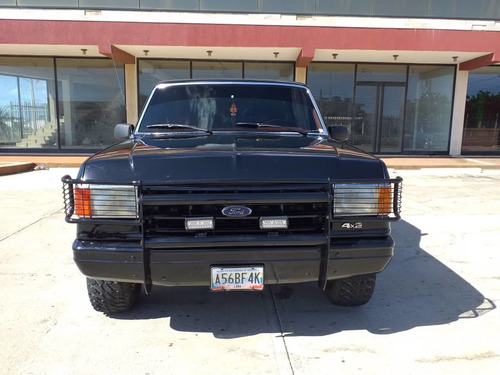 Imagen 2 de 18 de Ford F-150 25 Aniversario