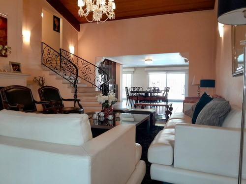 Casa En Venta En Martinez De Libertador Al Rio.