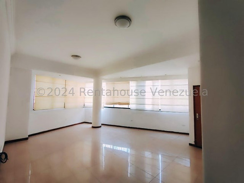 Espectacular Apartamento De Excelente Distribucion Y Todas Las Comodidades Akmg, Las Chimeneas Valencia