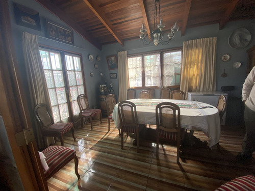 Casa En Venta De 6 Dorm. En La Cisterna
