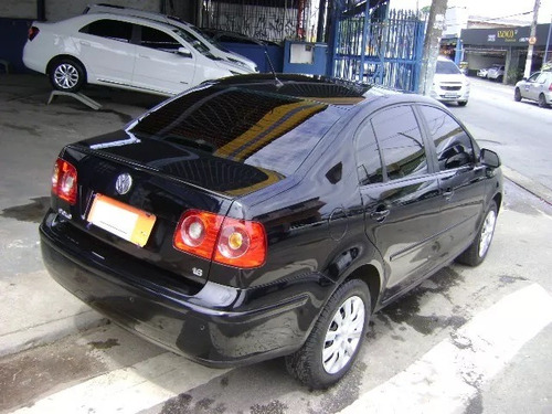 Volkswagen Polo Sedan 2011 1.6 Flex Completo Top Preto Ar
