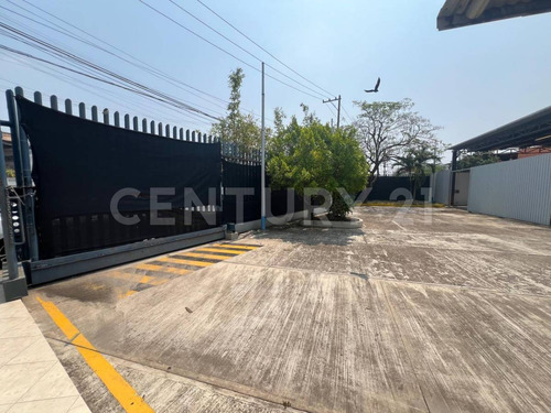 Bodega En Renta En Periférico Carlos Pellicer Cámara, Villahermosa Tabasco