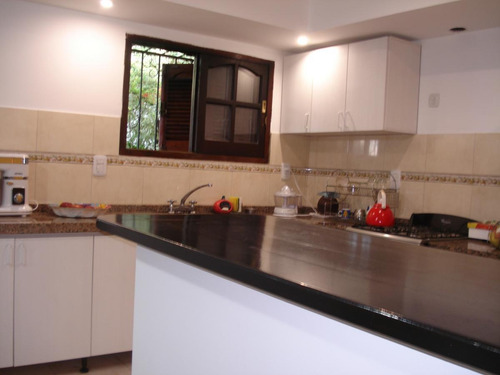 Casa De 3 Dormitorios - Rosario