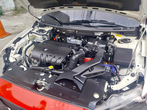 Mitsubishi Lancer 2.0 Cvt 4p