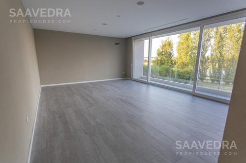 Imagen 15 de 26 de Exclusiva Casa Con Vista Al Lago Y Cancha De Golf. En El Golf Nordelta