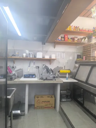 Se Vende Fondo De Comercio De Charcuteria Carniceria En La Florida Vl