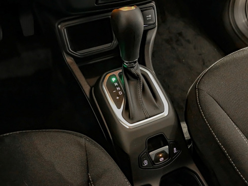 Imagem 13 de 14 de Jeep Renegade Sport T270 4x2 At6
