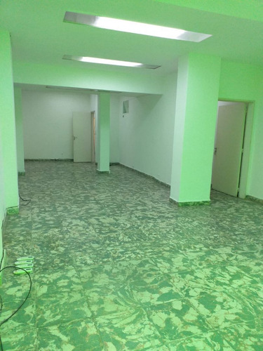 Imagen 4 de 18 de Local En Alquiler En Balvanera