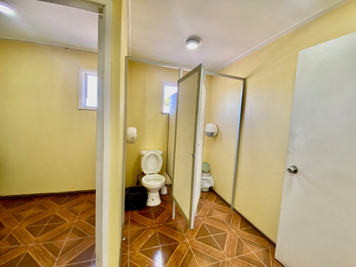 Amplio Sitio Esquina Gran Construcción Adaptable Negocio