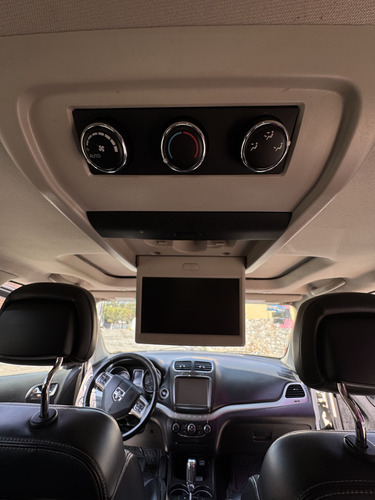 Dodge Journey 2.4 Sxt 7 Pasajeros At