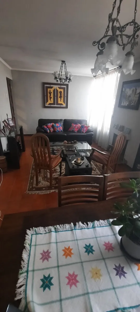 Imagen 1 de 15 de Casa Sólida En Pasaje Cerrado