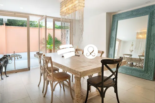 Venta Casa Unifamiliar 450m2, Poblado