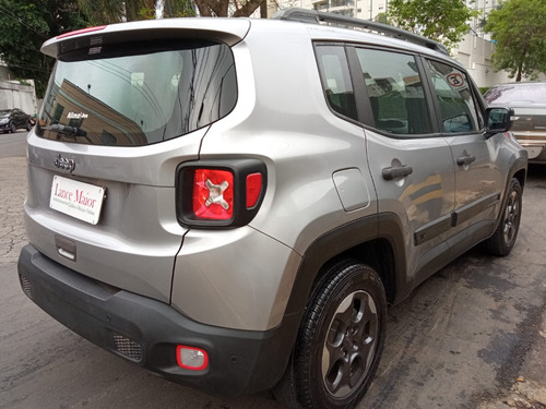 Jeep Renegade 1.8 Flex Aut. 5p