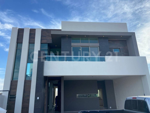 Casa En Venta En Las Viñas,viñedos.torreón Coah.