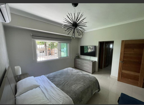 Apartamento En El Vergel, Santo Domingo