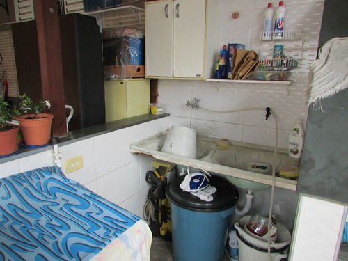 Excelente Casa Geminada Com Entrada Individual - 2 Quartos,