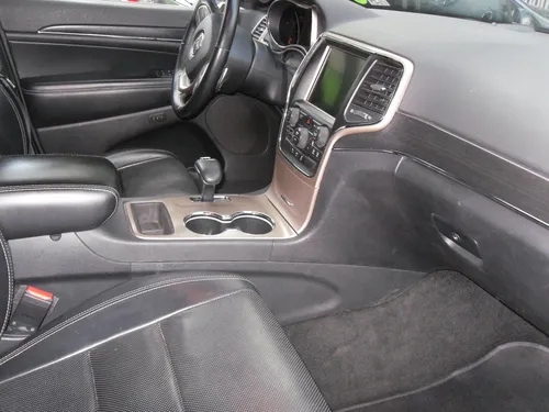 Jeep Grand Cherokee 3.6 Limited Lujo V6 4x2 At