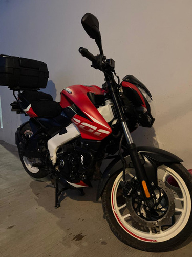 Vendo Moto Pulsar 200 Como Nueva Poco Uso