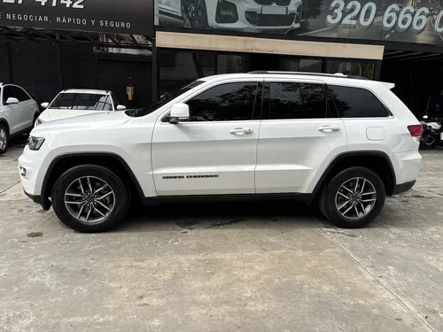 Jeep Grand Cherokee Laredo Tp 3600cc 4x4