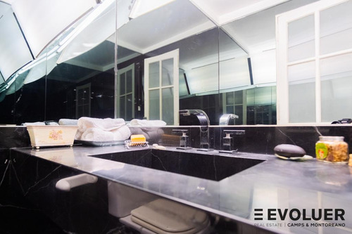 Magnífica Casa De Estilo Para Vivienda, Oficinas O Desarrollo En Barrio Norte