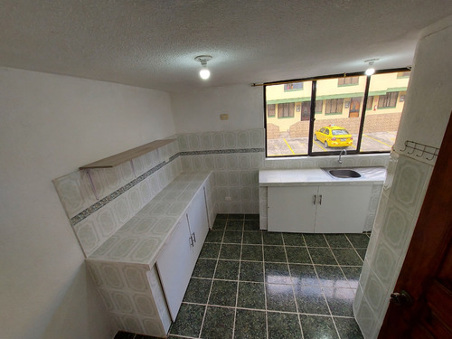 Imagen 8 de 10 de Casa Con Local Comercial