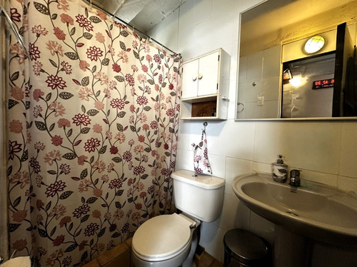 Casa 2 Pisos 2d+1b En Villa España