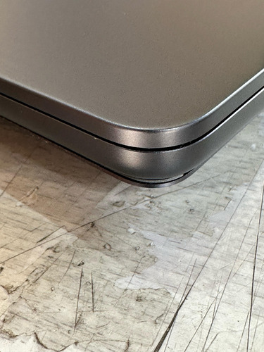 Macbook Air A2941 15 Gris Obscuro (Usado)