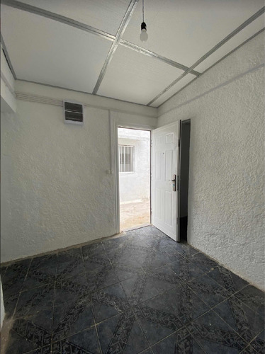 Venta Con Renta Apartamento 1 Dormitorio Piedras Blancas