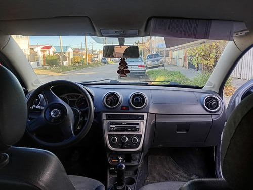 Volkswagen Voyage 1.6 101cv